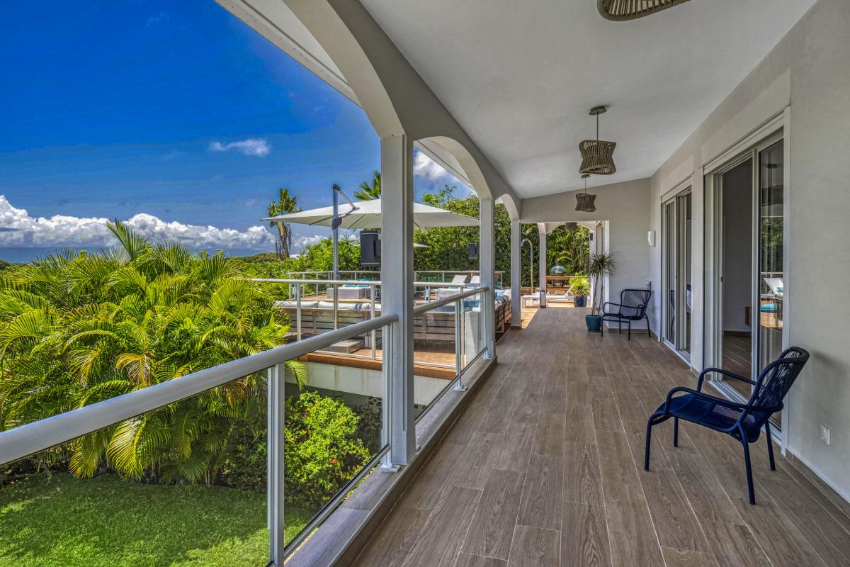 5.Location villa 5 chambres piscine vue mer Le Gosier Guadeloupe_Terrasse Vue Mer